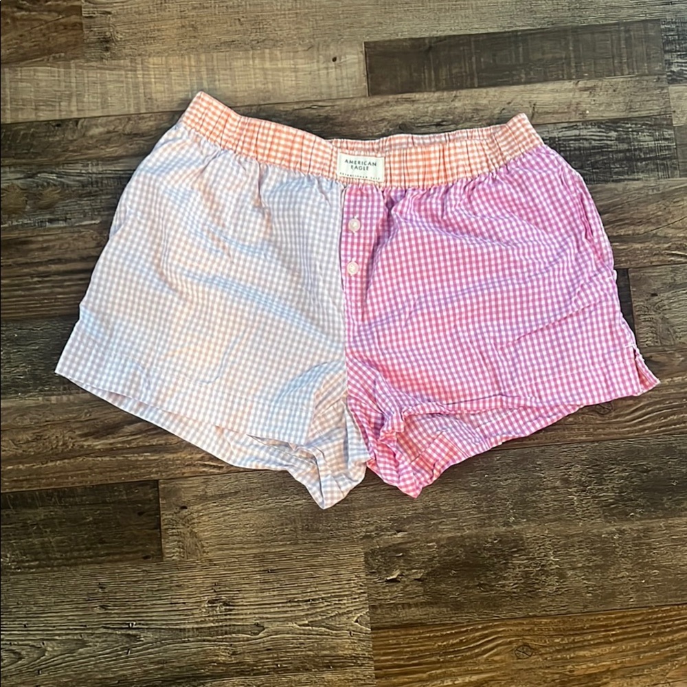 American Eagle Pink and White Gingham Women's Shorts
